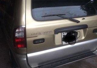 Isuzu Hi lander 2004 - Bán Isuzu Hi lander năm 2004, màu vàng cát, xe nhập
