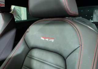 Volkswagen Scirocco 2017 - Cần bán xe Volkswagen Scirocco đời 2017, màu đỏ, nhập khẩu nguyên chiếc