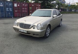Mercedes-Benz E class 2000 - Bán ô tô Mercedes 2000 số sàn, xe máy nổ êm ru