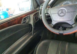Mercedes-Benz E class   E 230  1997 - Cần bán gấp Mercedes E 230 1997, nhập khẩu nguyên chiếc