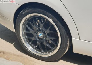 BMW 3 Series 320i 2010 - Bán xe BMW 3 Series 320i 2010, màu trắng, nhập khẩu