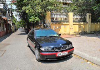 BMW 3 Series 2004 - Bán xe BMW 325i năm sản xuất 2004, màu đen, giá chỉ 140 triệu