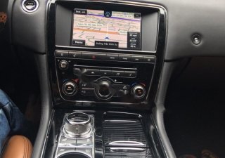 Jaguar XJ series  2.0 2014 - Xe Jaguar XJ series  2.0 sản xuất năm 2014, màu đen, xe nhập chính chủ