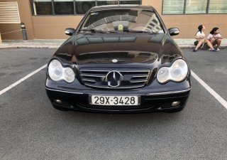 Mercedes-Benz C class 2001 - Cần bán lại xe Mercedes C200 MT sản xuất 2001, màu đen số sàn giá cạnh tranh