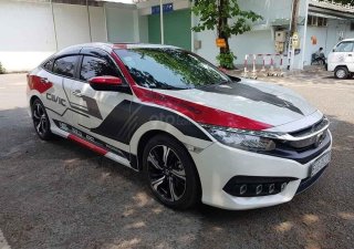 Honda Civic 2016 - Cần bán gấp chiếc Honda Civic 1.5 Turbo, sản xuất 2016, giá cạnh tranh, giao xe nhanh