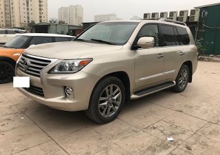 Lexus LX 2015 - Cần bán nhanh chiếc xe cũ Lexus LX570 sản xuất 2015, màu trắng, nhập khẩu nguyên chiếc