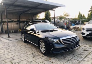 Mercedes-Benz E class E200   2018 - Cần bán Mercedes E200 đời 2018, màu xanh lam như mới