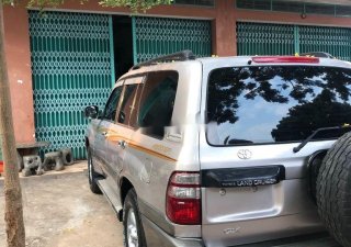 Toyota Land Cruiser 2000 - Xe Toyota Land Cruiser 2000, màu bạc, nhập khẩu nguyên chiếc