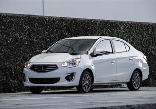 Mitsubishi Mirage 2017 - Cần bán gấp Mitsubishi Mirage MT năm sản xuất 2017, màu trắng số sàn