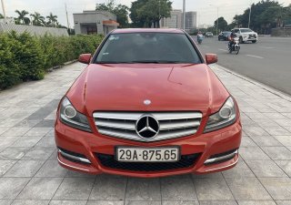 Mercedes-Benz C class 2011 - Chính chủ cần bán nhanh chiếc Mercedes-Benz C Class C200, đời 2011, giá cực kì thấp