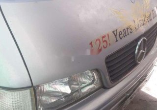 Mercedes-Benz MB   2004 - Cần bán gấp Mercedes MB năm sản xuất 2004, màu bạc, hạ tải 6 chỗ