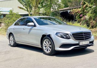 Mercedes-Benz E class E200 2017 - Bán Mercedes E200 sản xuất năm 2017