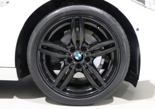 BMW 5 Series   2015 - Bán ô tô BMW 520i 2015, màu trắng, nhập khẩu, 900 triệu