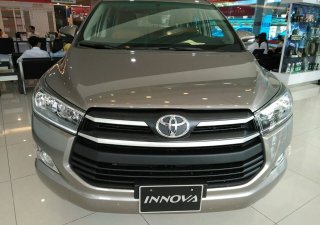 Toyota Innova 2020 - Bán xe giá ưu đãi với chiếc Toyota Innova 2.0E, sản xuất 2020, sẵn xe, giao nhanh