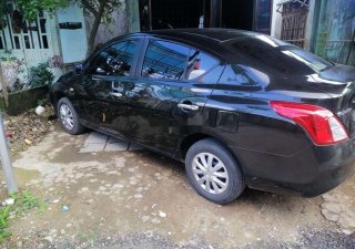Nissan Sunny   2014 - Bán xe Nissan Sunny sản xuất năm 2014, màu đen, giá 260tr