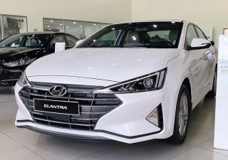 Hyundai Elantra 2020 - Bán nhanh chiếc xe Hyundai Elantra 1.6 MT, sản xuất 2020, giao xe nhanh toàn quốc