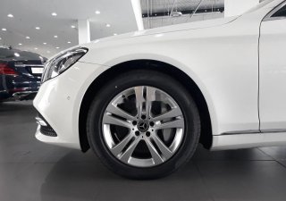 Mercedes-Benz S class 2019 - Bán Mercedes S class năm sản xuất 2019, màu trắng