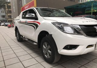 Mazda BT 50 2017 - Bán Mazda BT 50 2.2MT sản xuất 2017, màu trắng, nhập khẩu nguyên chiếc số sàn, giá tốt