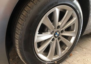 BMW 5 Series  528i   2011 - Cần bán BMW 5 Series 528i sản xuất 2011 ít sử dụng giá cạnh tranh