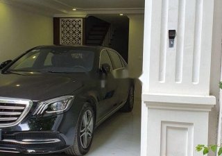 Mercedes-Benz S class 2018 - Cần bán gấp Mercedes S450 đời 2018, màu đen ít sử dụng