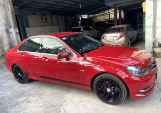 Mercedes-Benz C class 2011 - Bán xe Mercedes C200 1.8AT đời 2011, màu đỏ số tự động