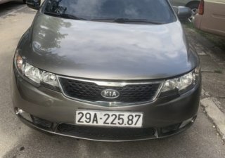Kia Cerato 2017 - Cần bán lại xe Kia Cerato đời 2017, màu xám, xe gia đình, 348tr