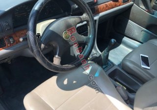 Nissan Bluebird 1995 - Cần bán xe Nissan Bluebird sản xuất 1995, màu đen, xe nhập
