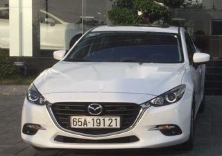 Mazda 3 1.5AT 2019 - Cần bán lại xe Mazda 3 1.5AT 2019, màu trắng, nhập khẩu nguyên chiếc