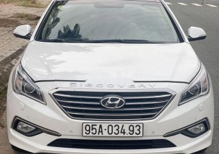 Hyundai Sonata 2017 - Bán Hyundai Sonata sản xuất 2017, màu trắng, nhập khẩu như mới