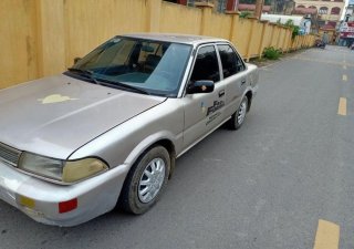 Toyota Corolla   1.6 MT  1990 - Cần bán Toyota Corolla 1.6 MT đời 1990, nhập khẩu nguyên chiếc, giá tốt