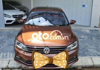 Volkswagen Jetta 2016 - Cần bán xe Volkswagen Jetta đời 2016, nhập khẩu xe gia đình giá cạnh tranh