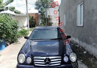 Mercedes-Benz E230   1996 - Bán ô tô Mercedes sản xuất 1996, màu đen còn mới, giá chỉ 78 triệu