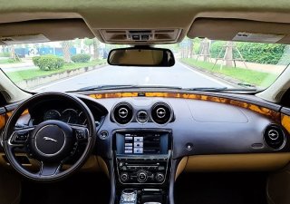Jaguar XJ    2013 - Bán Jaguar XJ sản xuất 2013, màu trắng, nhập khẩu nguyên chiếc