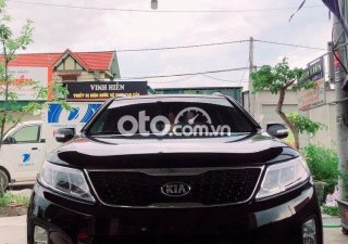 Kia Sorento 2016 - Cần bán gấp Kia Sorento đời 2016, màu đen, 600tr