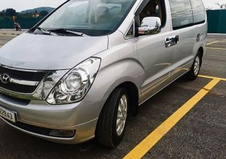 Hyundai Grand Starex 2010 - Bán Hyundai Grand Starex sản xuất 2010, màu bạc, nhập khẩu chính chủ giá cạnh tranh