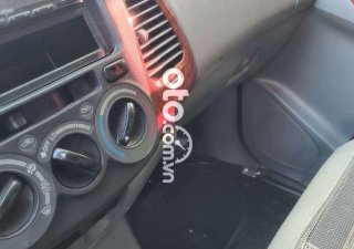 Toyota Innova J 2007 - Cần bán Toyota Innova J đời 2007, màu bạc, nhập khẩu nguyên chiếc