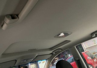 Kia Carens 2010 - Xe Kia Carens đời 2010, màu đen còn mới, giá 275tr