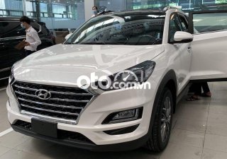 Hyundai Tucson 2021 - Bán Hyundai Tucson năm 2021, màu trắng xe gia đình