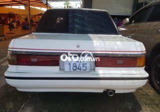 Nissan Bluebird 1985 - Bán ô tô Nissan Bluebird năm sản xuất 1985, màu trắng, nhập khẩu nguyên chiếc giá cạnh tranh
