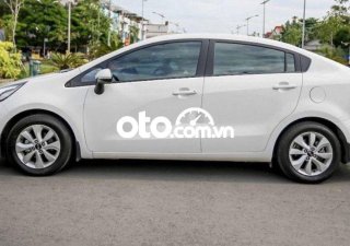 Kia Rio 2016 - Bán xe Kia Rio năm 2016, nhập khẩu xe gia đình, giá 415tr