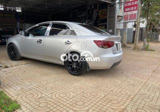 Kia Forte SX 2013 - Bán ô tô Kia Forte SX năm 2013, màu bạc số sàn, 318 triệu