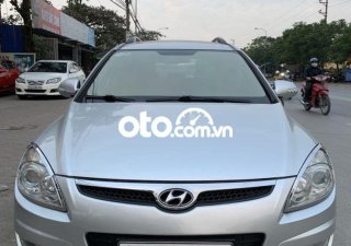 Hyundai i30  CW  2009 - Bán Hyundai i30 CW 2009, màu bạc, nhập khẩu số tự động