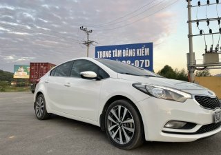 Kia Cerato 2015 - Kia K3 sản xuất 2015 tư nhân 1 chủ xe đẹp suất xắc, anh em bạn có nhu cầu liên hệ