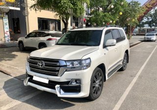 Toyota Land Cruiser 5.7 V8 2012 - Bán Toyota Land Cruiser 5.7 V8 trắng nội thất kem nguyên bản, năm sản xuất 2012