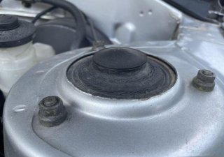 Toyota Corolla GLi 2000 - Cần bán gấp Toyota Corolla GLi 2000, màu bạc 