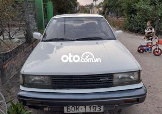 Nissan Bluebird    1985 - Cần bán gấp Nissan Bluebird MT đời 1985, màu trắng, nhập khẩu nguyên chiếc giá cạnh tranh