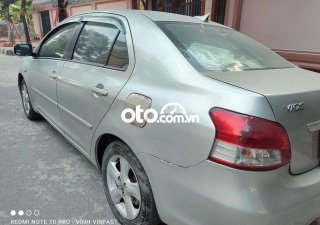 Toyota Vios E 2010 - Cần bán lại xe Toyota Vios E MT đời 2010, màu bạc số sàn giá cạnh tranh