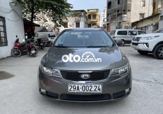 Kia Forte  MT 2010 - Cần bán gấp Kia Forte MT đời 2010, màu xám, nhập khẩu nguyên chiếc chính chủ