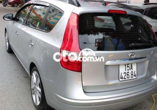 Hyundai i30 CW  2009 - Cần bán gấp Hyundai i30 CW sản xuất 2009, màu bạc, xe nhập chính chủ
