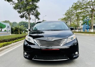Toyota Sienna 2013 - ĐK 2014. Đen nội thất nâu, chạy chưa đến 7 vạn km cực mới